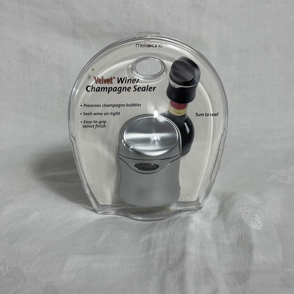 NWOT METROKANE Velvet Wine / Champagne Sealer